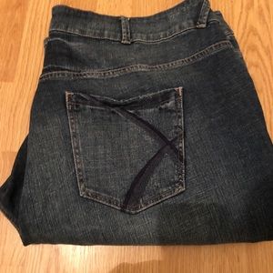 Lane Bryant Distinctly Boot Jeans Size 28 Average!